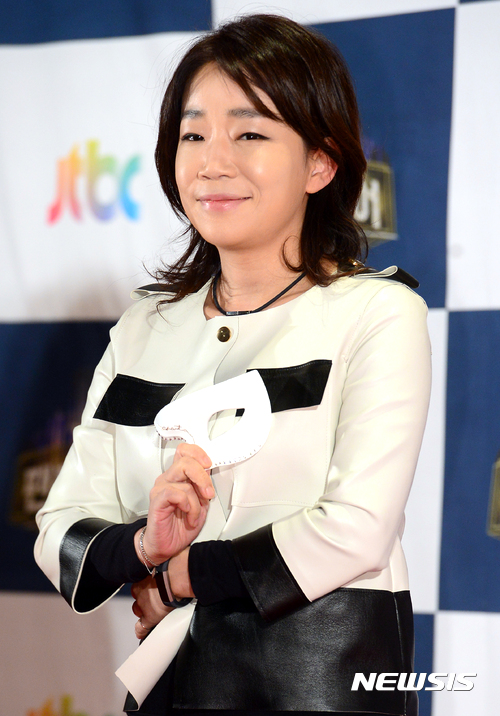 포토타임 갖는 김문정