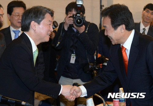 오늘 같은자리에서 만난 문재인 안철수 손학규 남경필 | 인스티즈