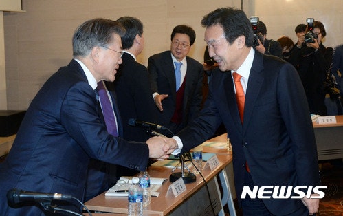 오늘 같은자리에서 만난 문재인 안철수 손학규 남경필 | 인스티즈
