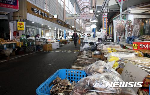 텅 빈 광주 양동시장