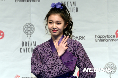 포즈 취하는 다미