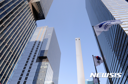 긴장감 흐르는 삼성서초타운