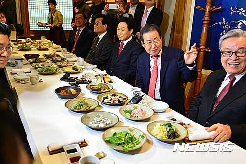 홍준표-자유한국당 연이은 만남…8일 초선의원 회동