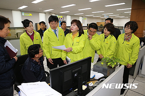 수원시의회 안전교통건설위, 도로교통관리사업소 방문
