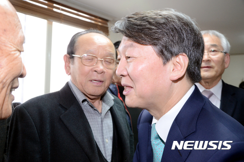 여수 을지역위원회 방문한 안철수