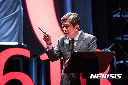 막 오른 5월 극장 전쟁…한 발 앞선 특별시민