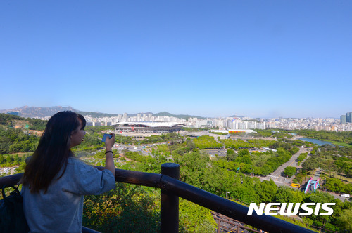 푸른 서울 하늘