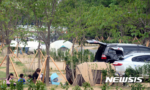 가까운 도시숲서 캠핑 즐기세요