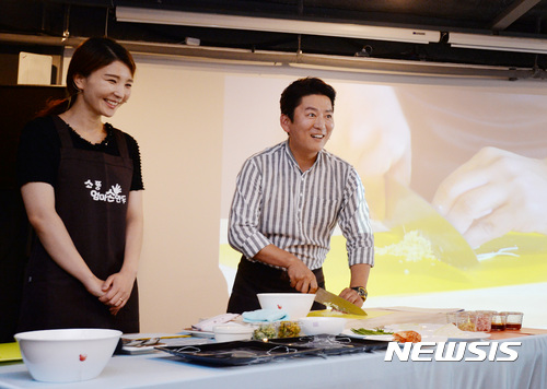 강레오 쉐프, 성동미래일자리주식회사 분식1호점 시연