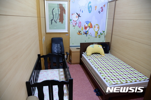 모유 수유하고 싶어도···수유실 부족하고 시설 열악