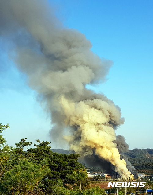 충주첨단산업단지 공장서 불