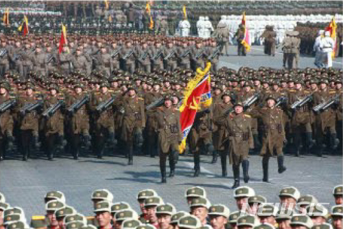 북한 건군 70주년 열병식