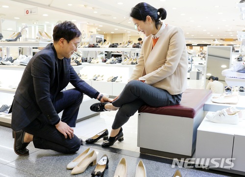롯데백화점 전주점, 23~28일 탠디 그룹전…60~70% 할인 