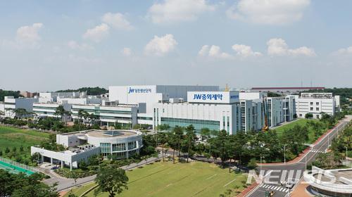 JW생명과학, 아시아 최초 영양수액제 EU GMP 승인 