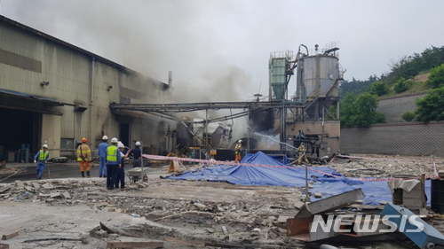[속보] 포항 제철세라믹 공장서 폭발사고 발생 5명 사상