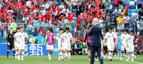 1-0으로 스웨덴에 패
