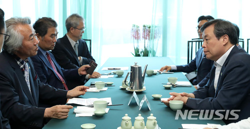 도종환 장관, 한국예술문화단체총연합회 회장단