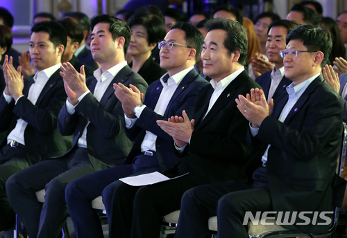 이낙연 총리, 일자리 으뜸기업을 잡(JOB)아라