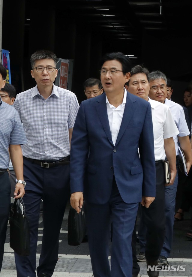문정컬쳐밸리 현장 점검하는 박성수 구청장