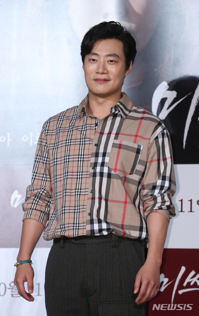 영화 미쓰백 이희준