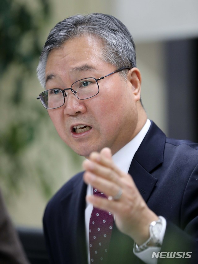 입장 밝히는 송무빈 경비부장