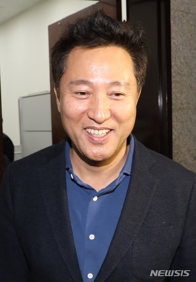 밝은 표정의 오세훈