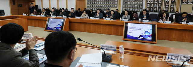 2026년 최신 정부24 활용법: 스마트폰으로 모든 증명서 간편 발급부터 제출까지 관련자료 3