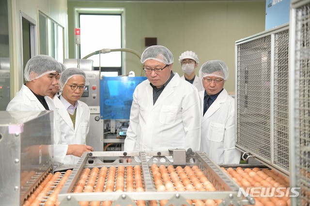 달걀유통업체 방문한 최성락 차장