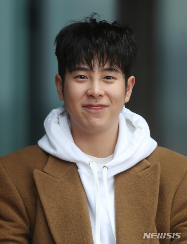 [인터뷰]블락비 피오, 연극배우도 언더그라운드 래퍼처럼···★ 