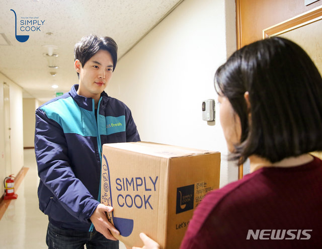 밀키트 선물하기 아이템으로 떴다…매출 237%↑