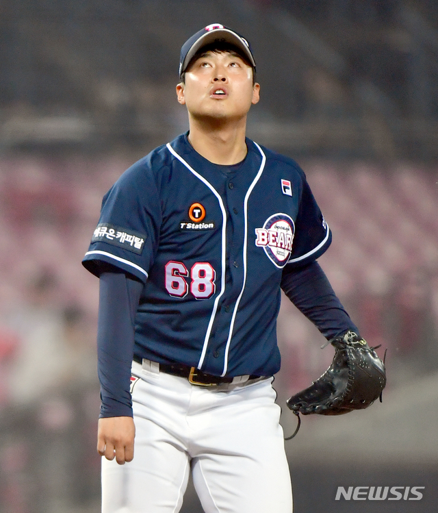 타구 보는 이형범