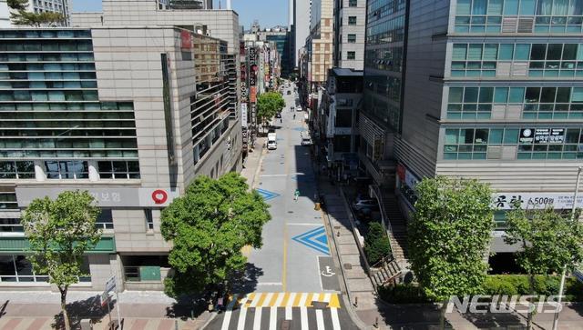 안양시, 평촌역 앞 도로 도막형 포장 새단장 