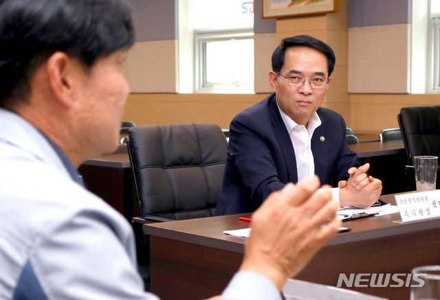 고충민원 듣는 권태성 부위원장