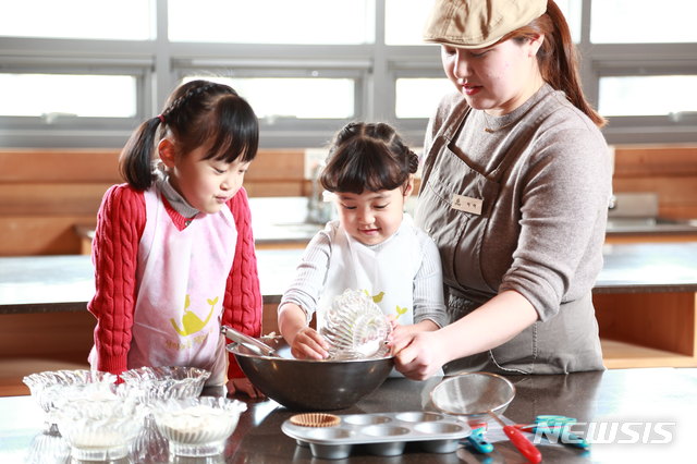 [재미에 꽂혔다]자연과의 즐거운 교감... 상하농원 체험 인기