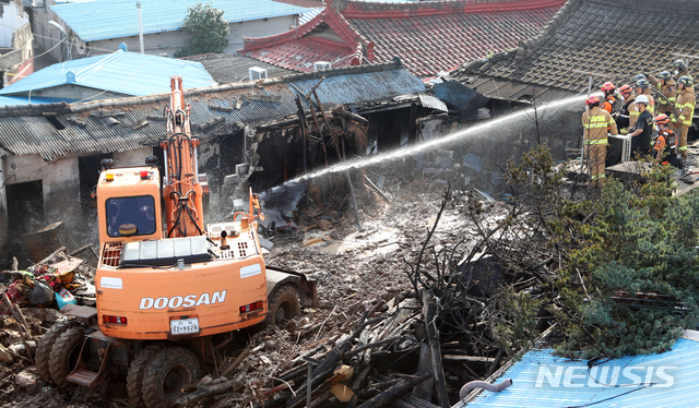 전주 여인숙 새벽 화재, 달방 살며 폐지줍던 노인들 덮쳤다