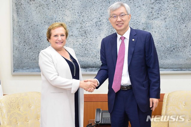 OECD 개발원조위원회 의장 한국은 모범적인 공여국