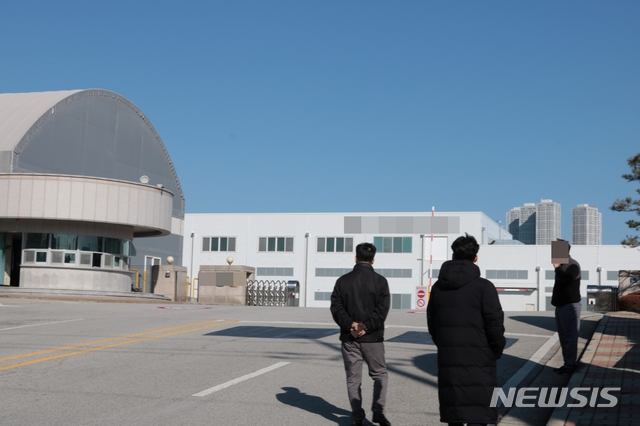 청주 필름제조 공장서 가스 누출…2명 병원 이송