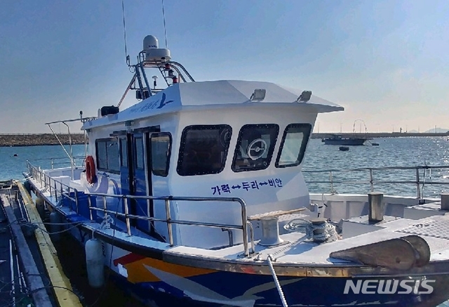 17년 간 뱃길이 끊겼던 섬 전북 비안도, 도선 취항