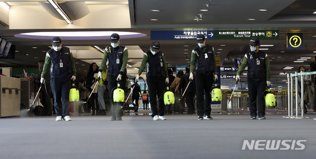 호흡기전염병 예방 위한 인천공항 방역 및 위생활동