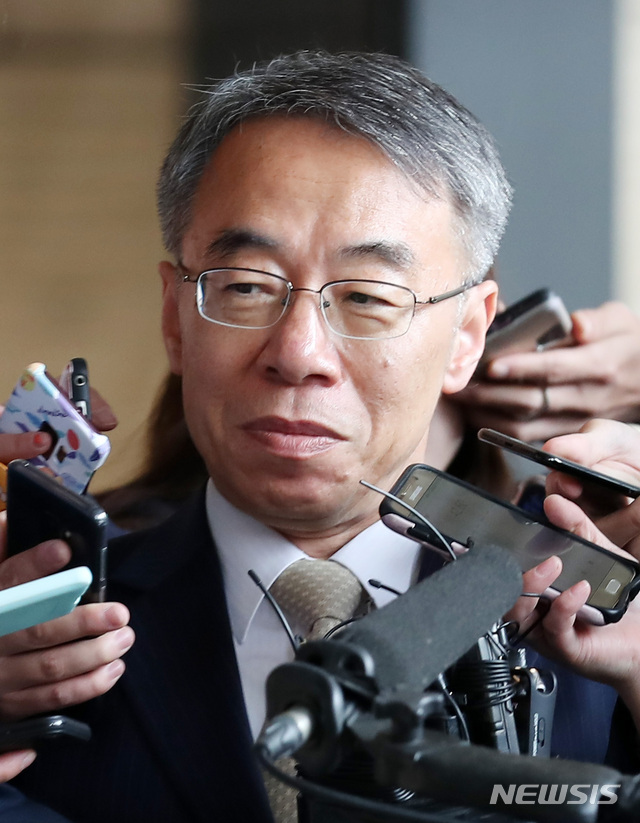 임종헌, 구속 503일만에 보석…서약서·보증금 3억 조건(종합)