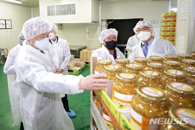 이재욱 농림차관 코로나19로 악화된 수출 여건 조기 회복 지원