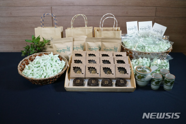 창녕 박하향기협동조합, 일석삼조 공동체 사업