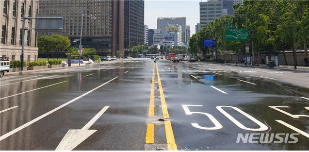 서울시, 도로먼지 제거하는 클린로드 700여개 설치