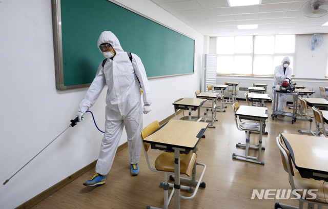 충북도교육청, 재능기부로 학교기숙사 친환경 소독지원