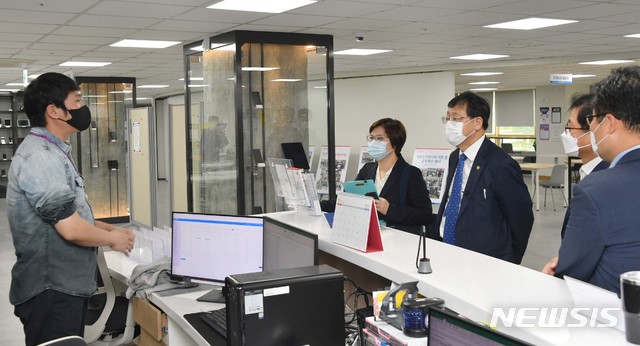 안일환 차관, 신용보증기금 방문