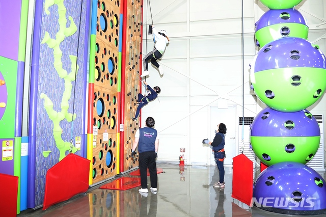 정읍시, 복합 놀이 시설 천사 히어로즈 개장