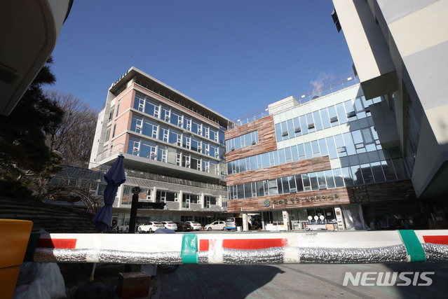 차단 게이트 내려진 미소들요양병원