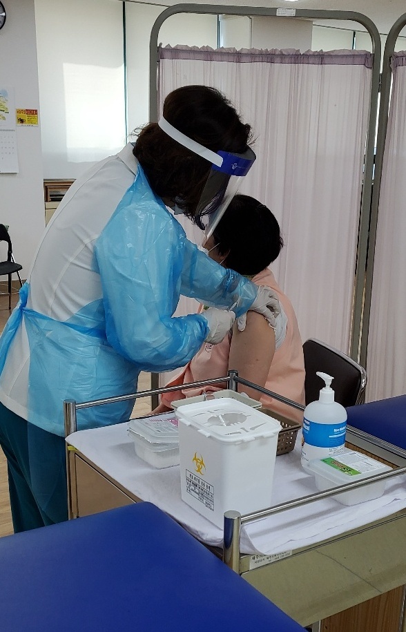 제주 2분기 접종 시작…65세 이상 요양병원·시설 입소자 등