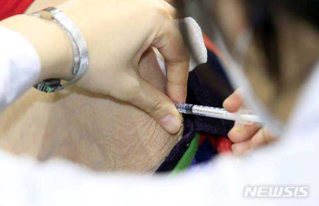 장성군 황룡면장 확진…면사무소 폐쇄 조치