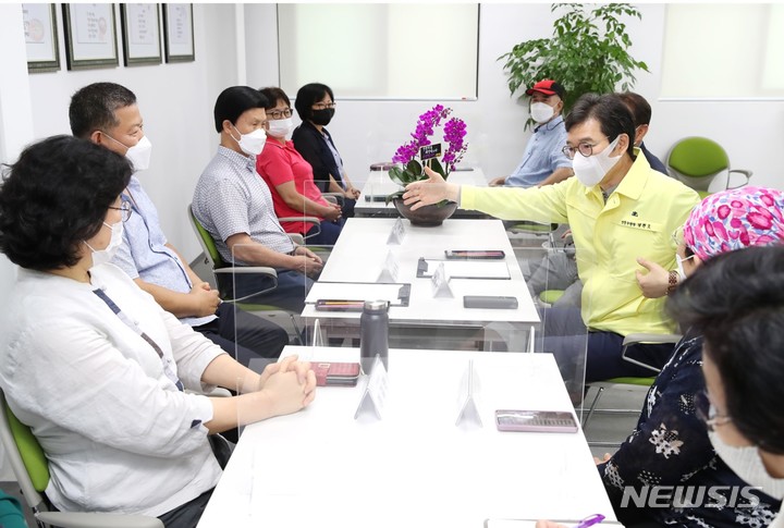 성동구, 지역 시장 살리기 나서…추석맞이 전통시장 이벤트